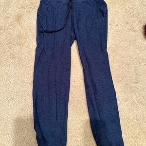 Lululemon align blue joggers size 2